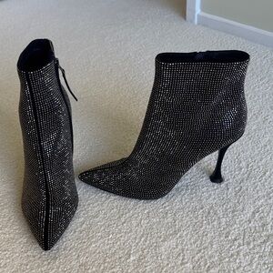 Reiss Clement CRYSTAL POINT ANKLE BOOTS IN BLACK
